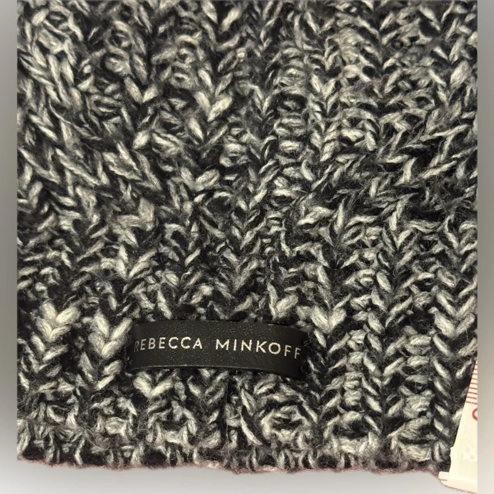 🫶 Rebecca Minkoff Monochrome Knit Pom-Pom Beanie - Picture 8 of 10